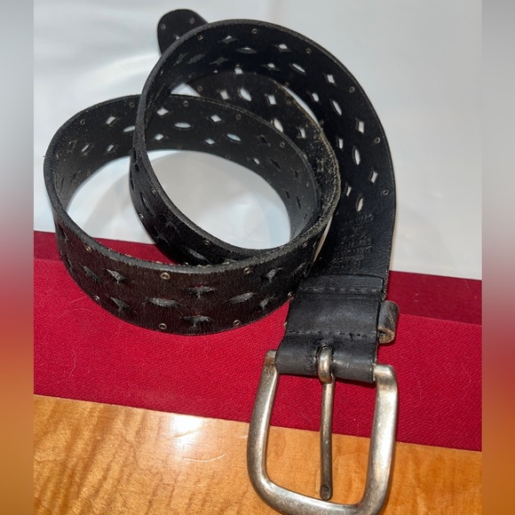 BASS Black LEATHER Cut Outs 1.5” Belt Silver SQUARE Buckle 39” Long medium boho - Picture 11 of 15